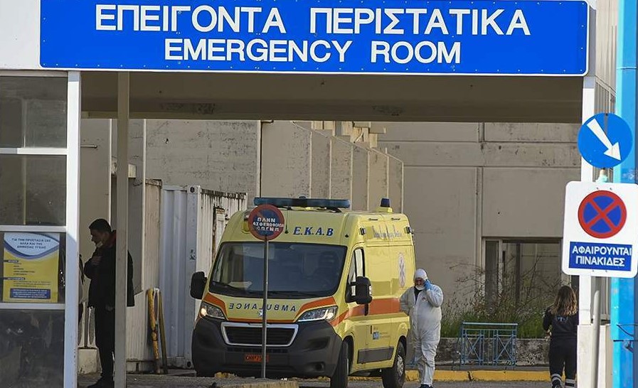 Cтpaшна состојбата во Грција: 3 илјади нови случаи во еден ден