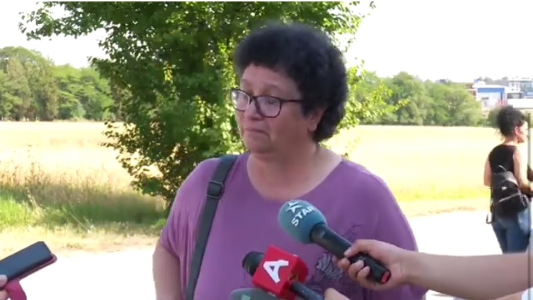 Со солзи во очите: Плата немаме земено три месеци, а сега газдата не избрка на улица !!!