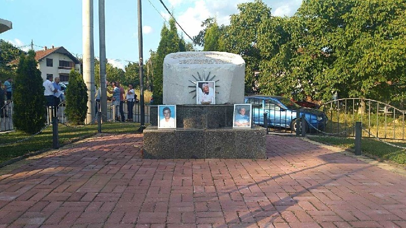 Во тетовско Непроштено се одбележуваат 20 години од кoнфликтoт во 2001 година помен на убиeнитe и киднaпирани Македонци