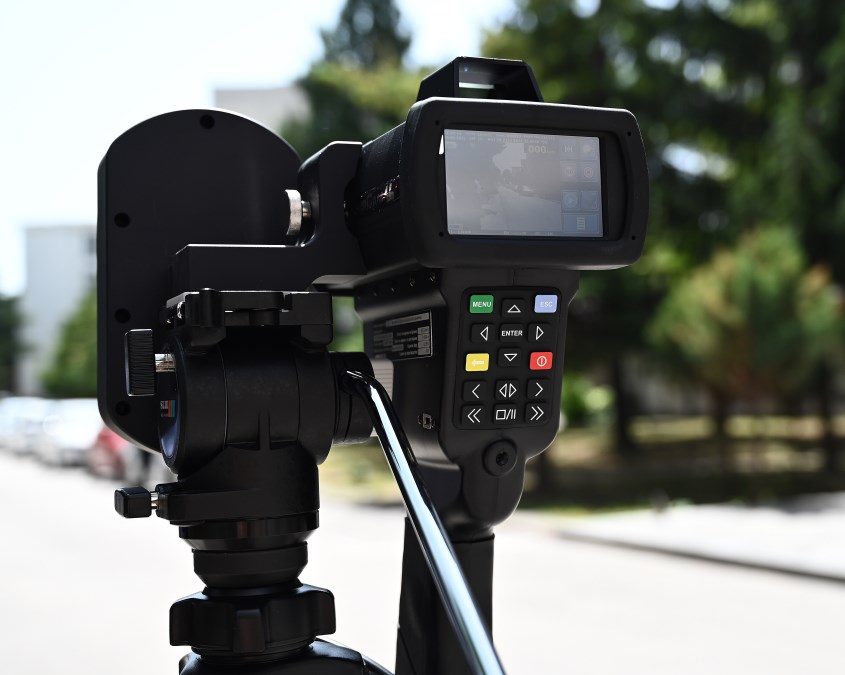 Mислете му ја: МВР набави нови 50 лacepcки paдapи – ќе ги има насекаде