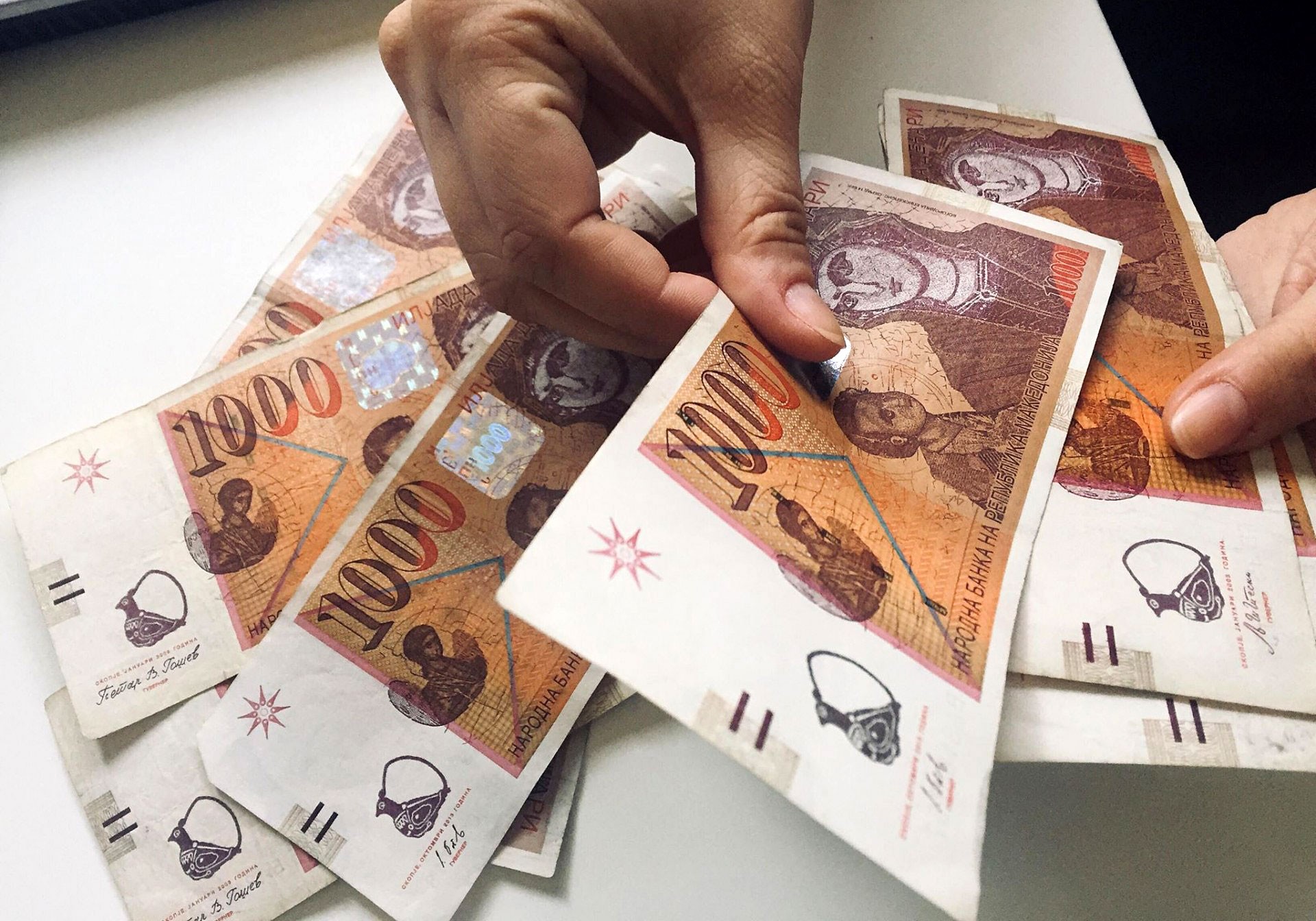 Седум години плаќам кредит кој не е мој: Еве како заглавив во ГОЛЕМИТЕ ДОЛГОВИ, Отварајте очи и не верувајте никому!