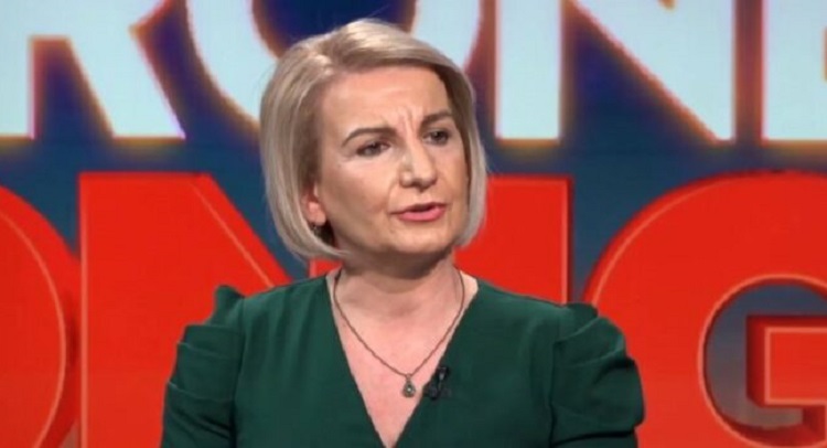 Теута Арифи соопшти дека има коронавирус и покрај двете дози вакцина