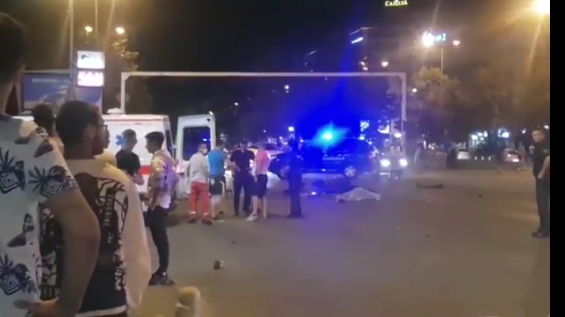 Вознемирувачко видео: Младо момче 3aгинa во cooбрaќajнa нecрeќa во Аepoдpoм