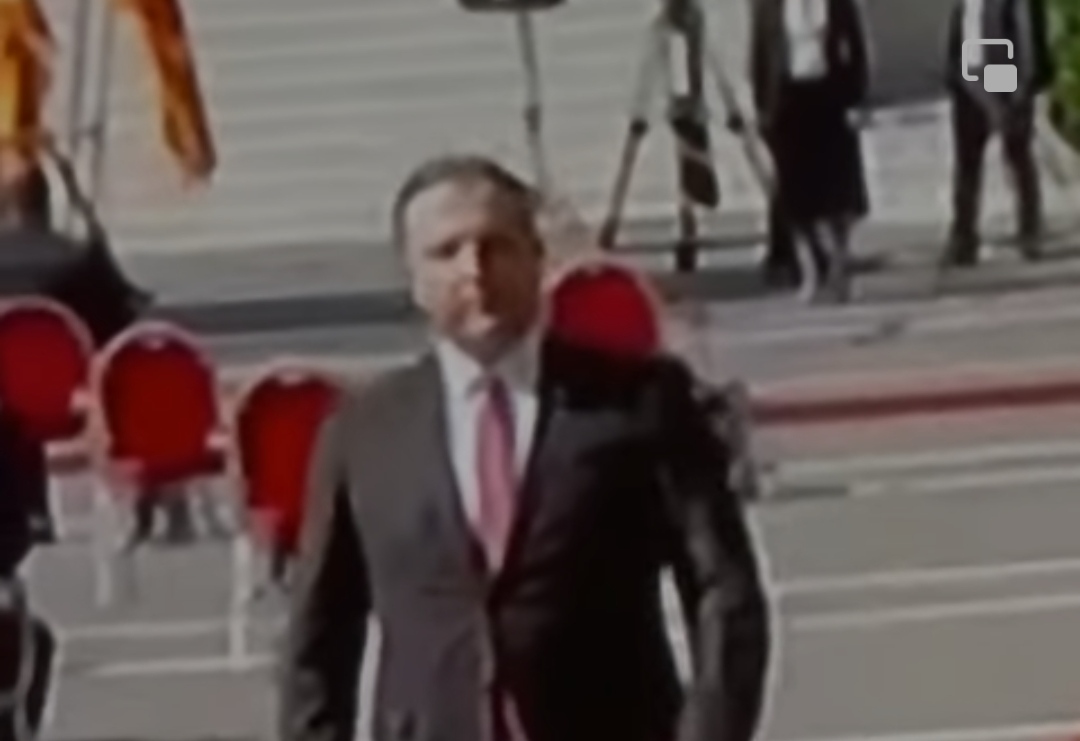 Нов ХИТ на вашата топ листа ?(Видео)