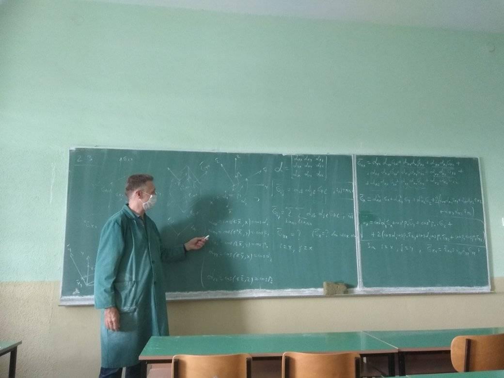 Проф. Трајковски: За една недела би можело и до 2000 нови случаи, пикот веќе околу 1 септември