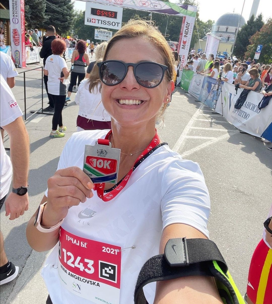 ,,Трчај како да треба да извадиш 250 000 евра од Еуростандард банка”