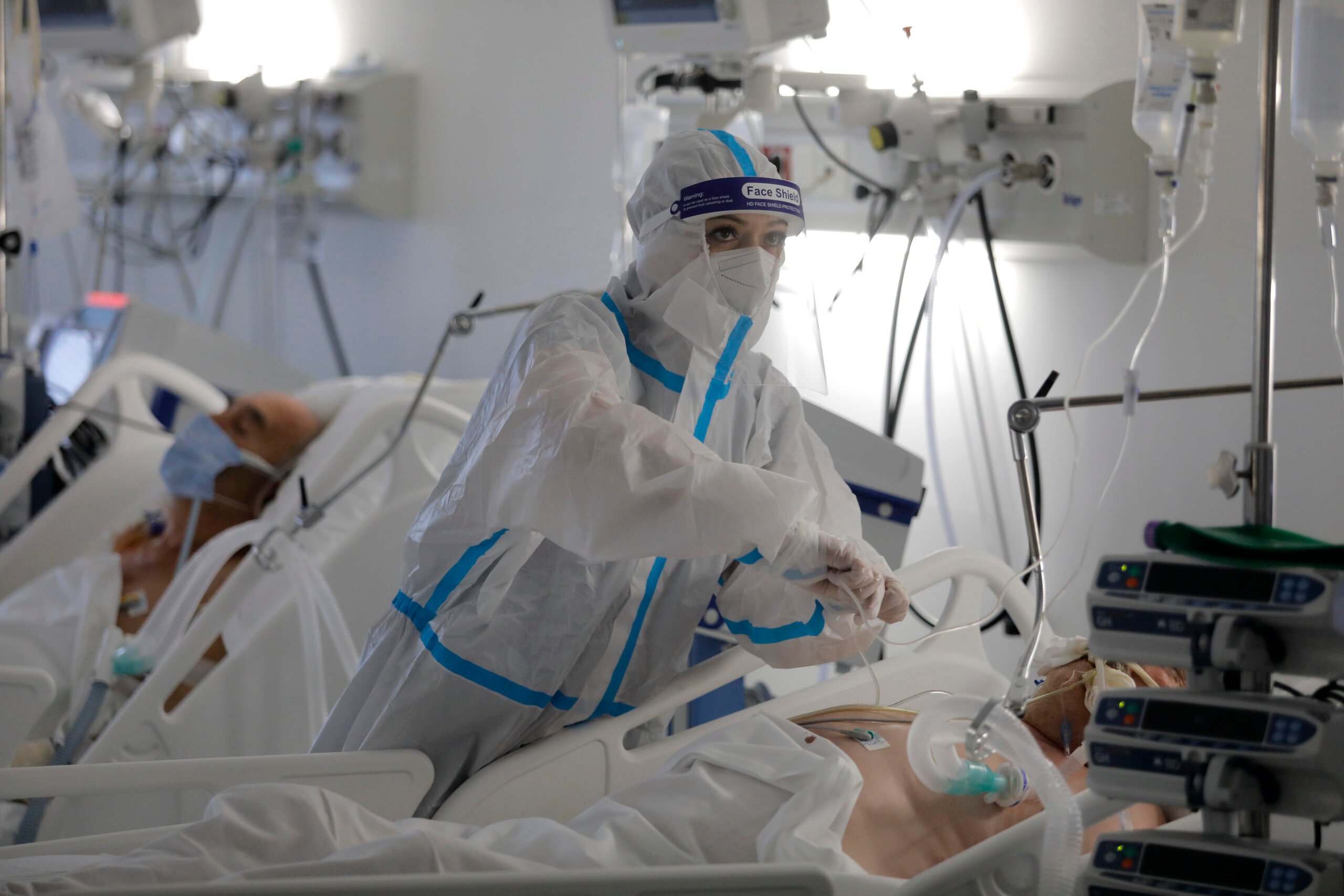 Tетово: Дури ЧЕТВОРИЦА членови од исто семејство починале од Ковид, се заразиле на СВАДБА