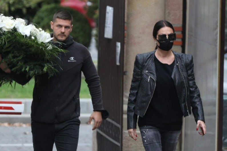 Зошто Цеца беше избркана од погребот на Марина? – Оваа нејзина порака го налутила Лача