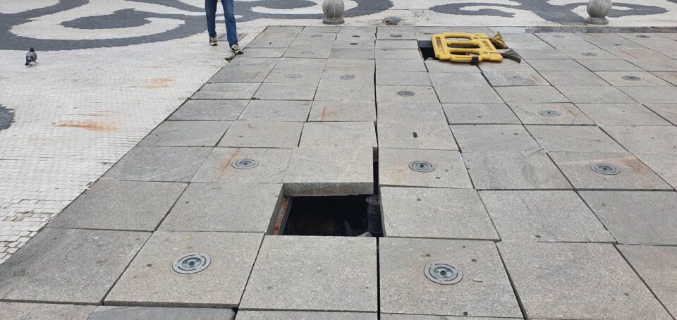 Отворете „четири очи“ кога се движите низ плоштадот Македонија (ФОТО)