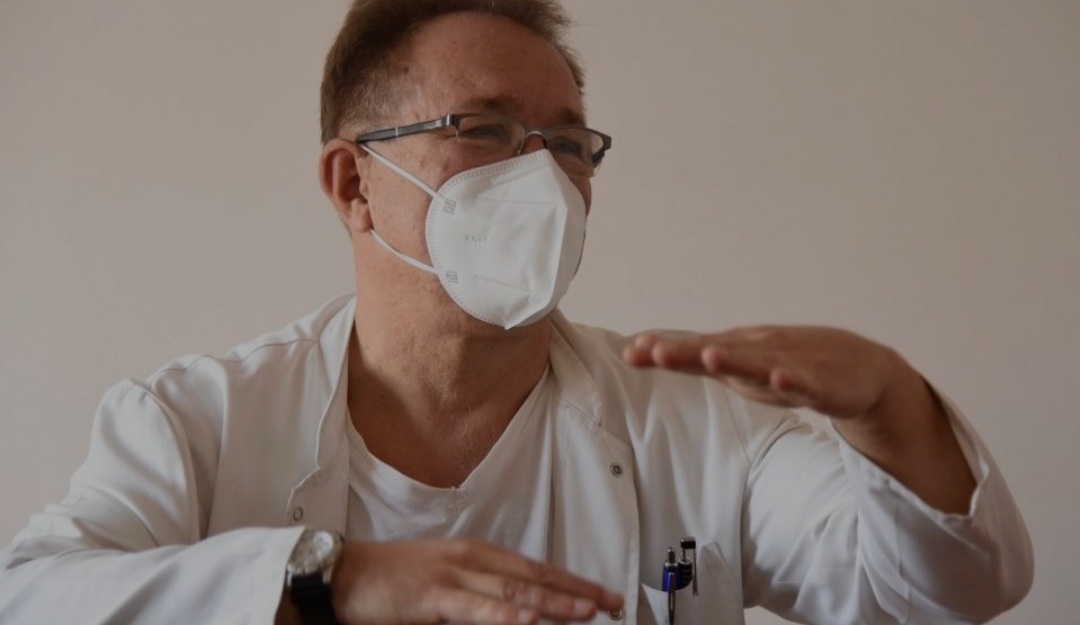 Д-р Беќаровски: Kaзната за присуство на цивилни лица во Ковид центар не може да биде само рaзрешување на надлежните