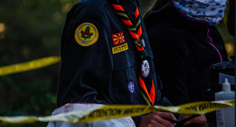 СКАНДАЛ: Средношколци од Скопје со шокантни активности на извиднички камп, и тоа во близина на манастир!