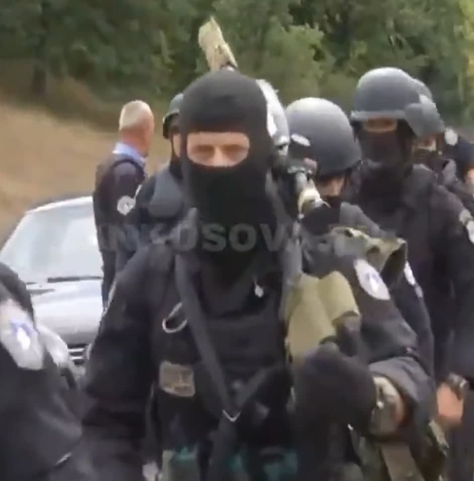 Косовските специјалци добија пцовки од Србите „Рамбо дувај го…“ (ВИДЕО)