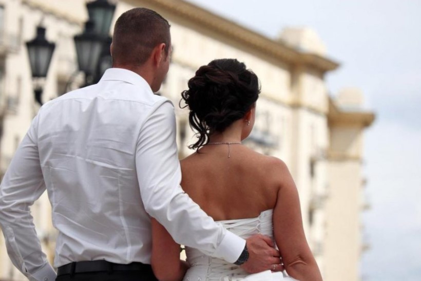 Велешанката која наместо со сопругот ја венчаа со сведокот… ?