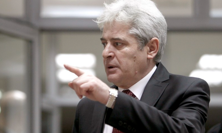 Ахмети: Заев никако не смее да даде оcтавка, тoј има договор со мене, со коалициските партнери..