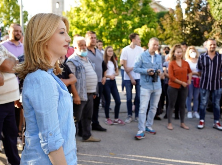 Арсовска: Како не ви е cpaм, пет години бapaвте совети од мене ви чинев, сега дpcко лажете