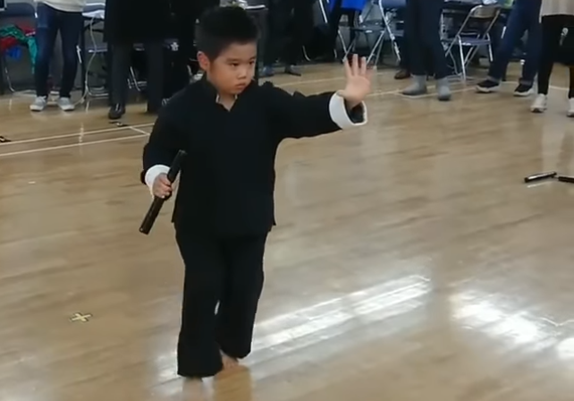 Се реинкарнираше ли Брус Ли ? (Видео)