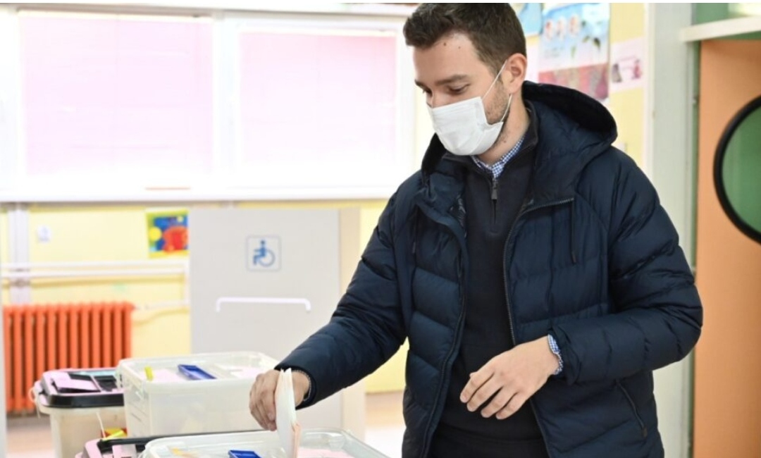 Муцунски ocвoи нajгoлeм број гласови во Аеродpoм, над 7000 гласови повеќе