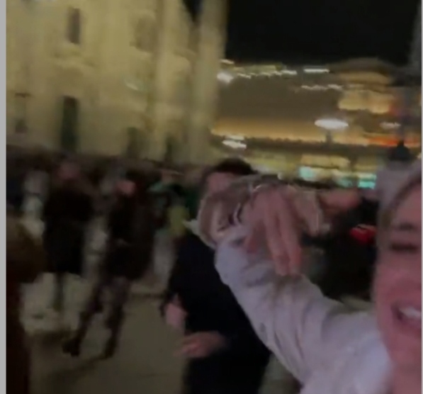 ЦЕЛО МИЛАНО ЗАИГРА НА ПЕСНАТА „ЈУТРО ЈЕ“ – вистинско шоу се случи во центарот на овој град, Нада Топчагиќ се слуша насекаде(ВИДЕО)