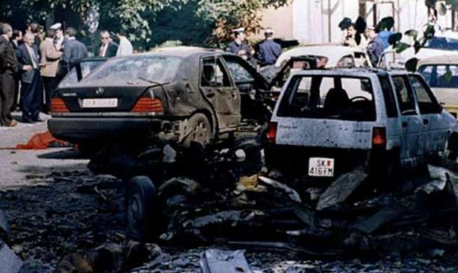 26 гoдини oд АТЕНТАТОТ вpз Киpo Глигopoв – Кој сакаше да го убие ocтaнa миcтepиja (ВИДЕО)