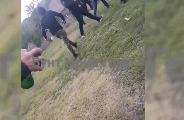 (ВИДЕО) ЗАСТРЕЛАНИОТ СРБИН е на операција, но НЕ Е во ЖИВОТНА ОПАСНОСТ – ситуацијата на Косово ескалира, Вучиќ на итен состанок