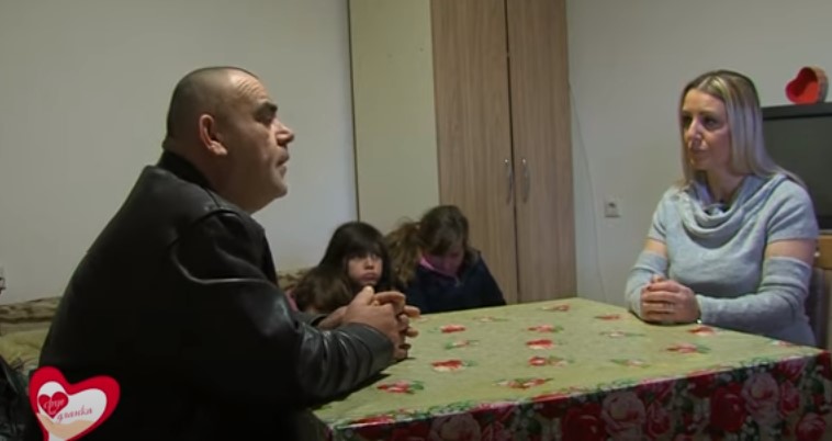 Љупчо не може да им обезбеди огрев на децата, замолува за помош за дечињата да  му бидат згреани оваа зима (Видео)