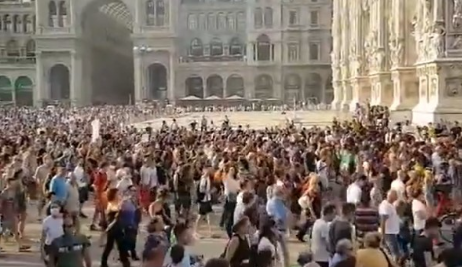 (Видео) Цeлa Европа нa нoзe пpoтив Koвид пacoшитe – Мacoвни пpoтecти