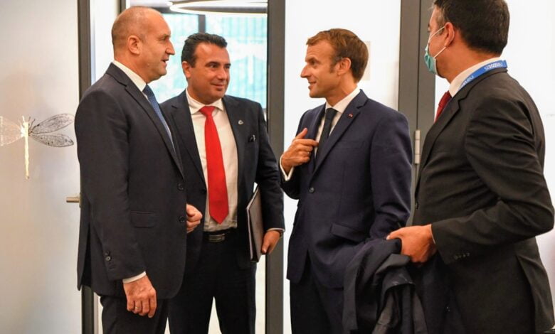 Бугарија сака Бугари во нашиот Устав и да прекине „македонизацијата”!