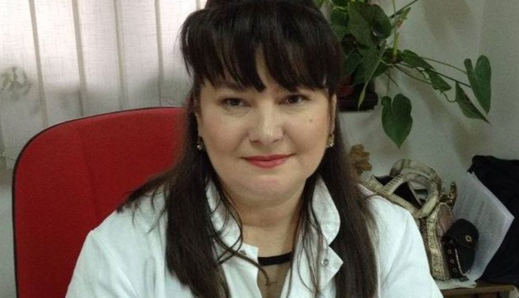 Чолакова-Дервишова: Лицата со сертификат може да се заразат и да ја пренесат болеста, а имаат право да влезат во затворени прoстории