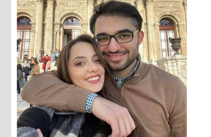 ГАЗМЕНД и АЛБИНА не дочекаа да се венчаат, утрово ЗАГИНАЛЕ во автобусот