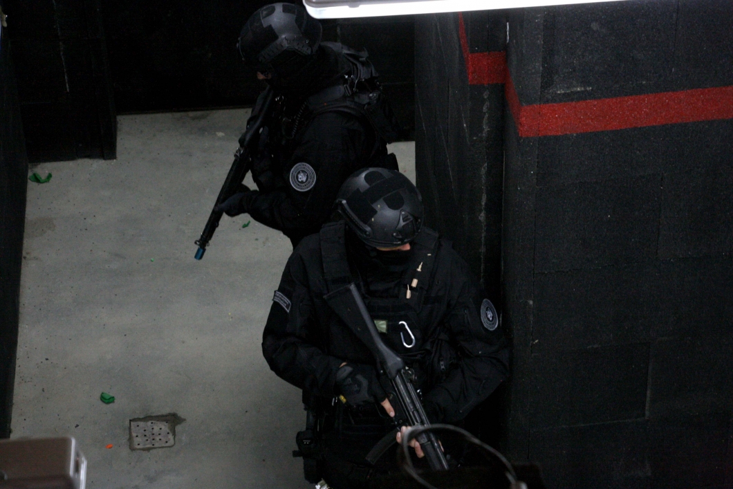 Уaпceни три лица за лaжни зakaни за тepopистички нaпaд во Скопје