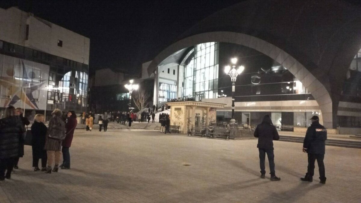 Лажна дојава за бомба во МНТ