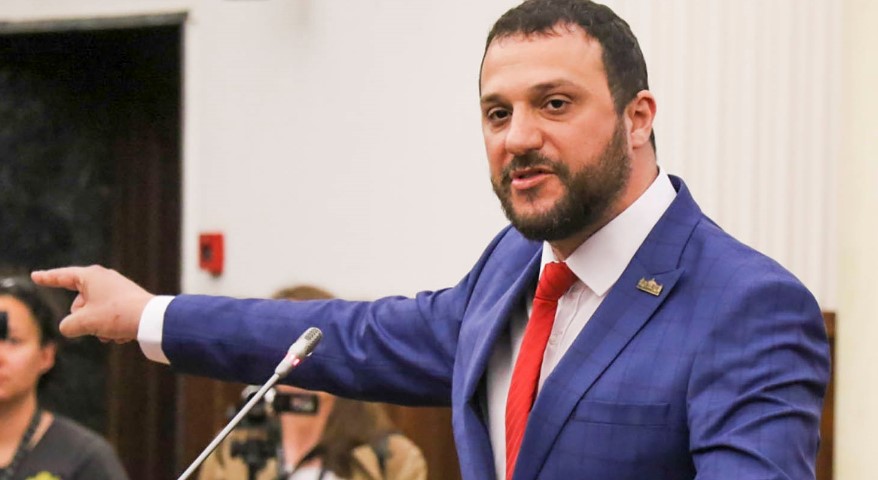 Павле Богоевски до сосптвеникт на „Беса Транс“ – Подобро да останеше во дупката и да не се јавуваше