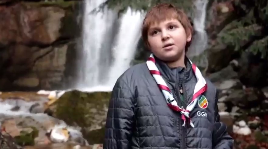 Петар од извидници, легендо тешка, ја развесели цела Македонија (Видео) ?