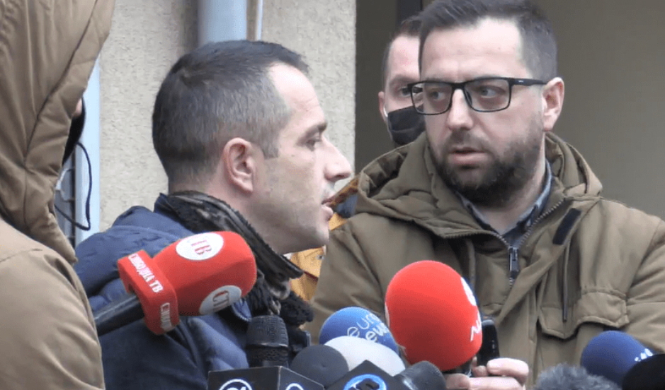 (Видео) Роднините бараат одговори од „Беса Транс“: Никој не крева телефон не знаеме што се случува со нашите!