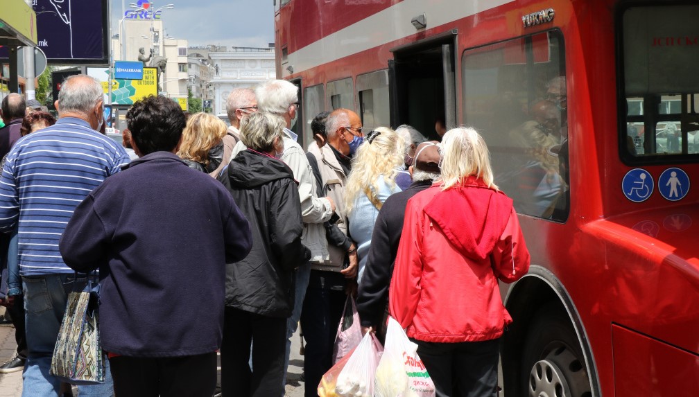 ПЕНЗИОНЕРИТЕ ќе се возат БЕСПЛАТНО во вторник, петок, сабота и недела
