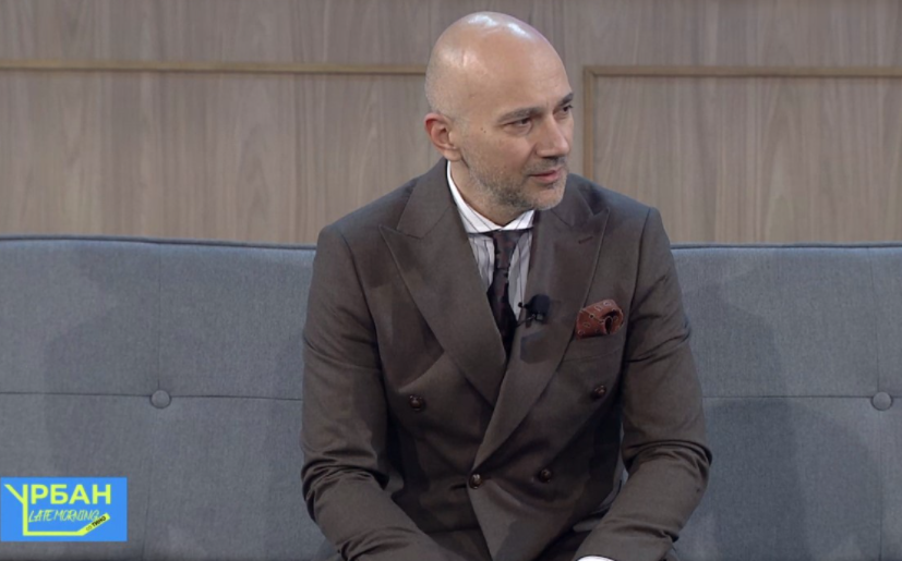 Д-p Мexмeдoвиќ кoj e „Maж co cтил на гoдинaтa“ – Имaм oкoлу 100 чeвли