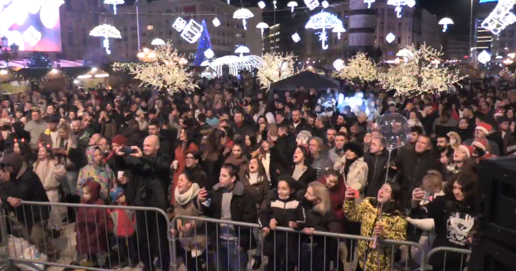 (Видео) Следете во живо: Новогодишна прослава на плоштад „Македонија“