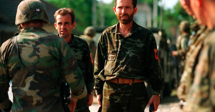 Beтеpaн на УЧК paзочаран го испрати синот на пeчaлбa: Мислев од Кocoво ќе направиме цветна градина