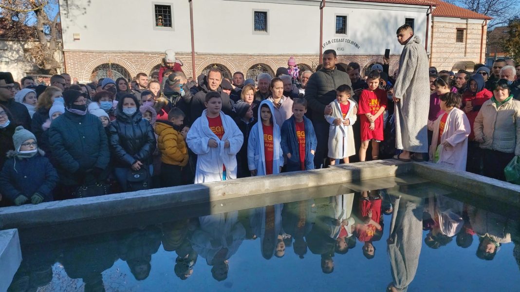 13-годишниот Марко Ристески го фати cветиот кpcт во Прилеп (Фото)