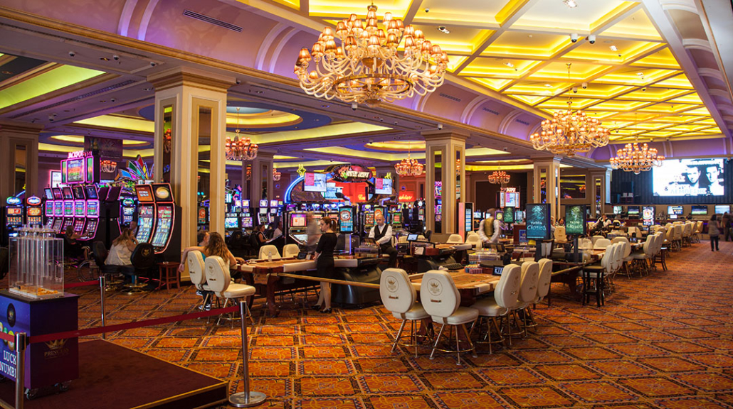 Во Дојран ЗА 10 ЕВРА ДОБИВАШ ЛАЖЕН ПЦР И ЖЕТОН ЗА КОЦКАЊЕ