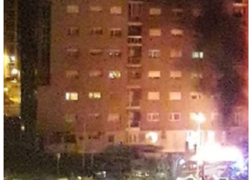 ВИДЕО: Се запали автомобил пред станбена зграда во Скопје