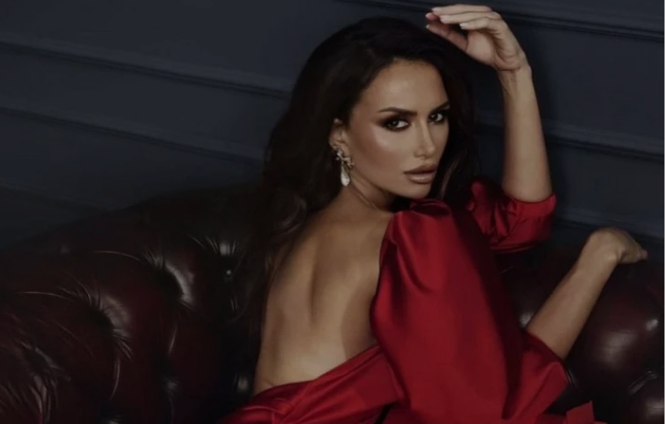 Фото: Емина Јаховиќ го „запали“ интернетот