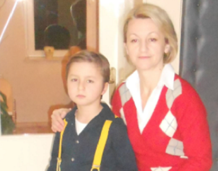 Почина мајката на Марко Пејчиновски, најмладиот маратонец кој исплива 30 километари