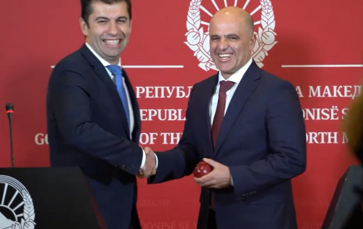 (Видео) Инвестиција на “Apple” во Македонија