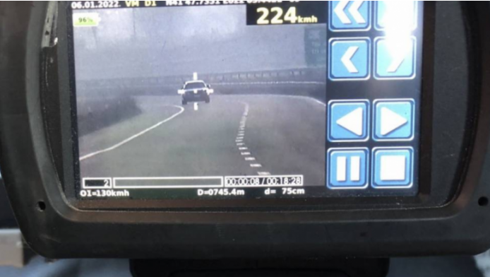 Имаме нов рекорд на македонските патишта – ЛЕТАЛ со 224 км/ч!