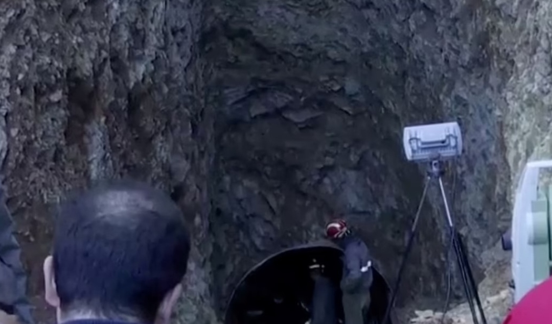 „Плачеше и бараше помош“: Светот се простува од трагично починатиот Рајан