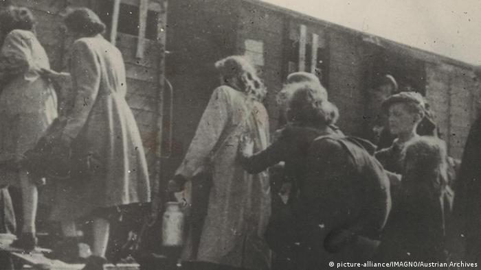 50 организации чекаат извинување од Бугарија – 79 години од депортирањето и егзекуцијата на Евреите