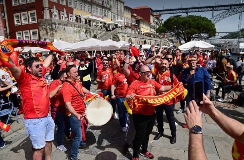 За Македонија во Порто се навива од срце! (ФОТОГАЛЕРИЈА)