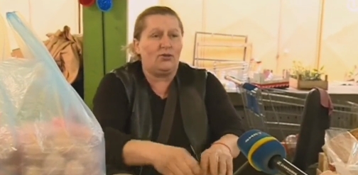 ХИТ ИЗЈАВА НА ПРОДАВАЧКА: Викаат „ааа скааапо, скааапо“, а не им е скапо кога даваат 300-400 марки да ги надујат усните и за јапонски веѓи (ВИДЕО)