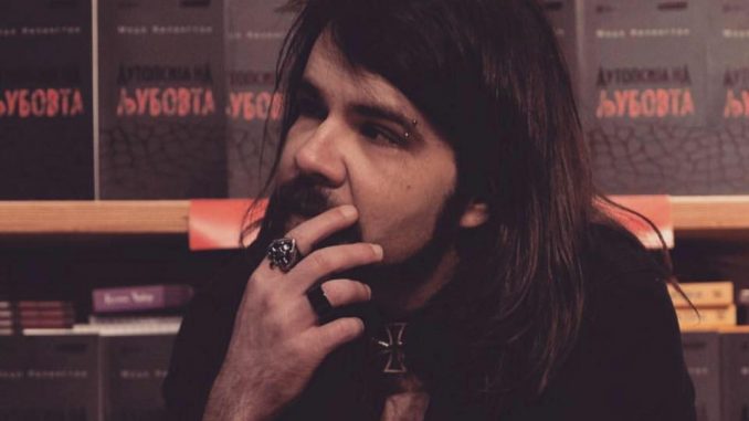 Од денес секој кој ја поддржува оваа власт е соработник на велепредавници! И еден ден ќе стигне суд за ова!